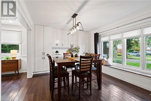 17 Pioneer Court, St. Catharines, ON - Indoor Photo Showing Dining Room