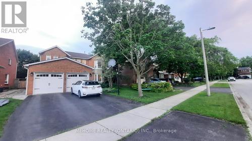 1120 Goodson Crescent, Oakville, ON - Outdoor With Facade