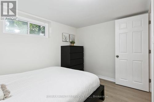 22 Crestview Avenue, Brampton, ON - Indoor Photo Showing Bedroom