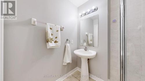 901 - 388 Prince Of Wales Drive, Mississauga, ON - Indoor Photo Showing Bathroom