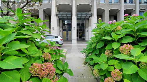 901 - 388 Prince Of Wales Drive, Mississauga, ON - Outdoor