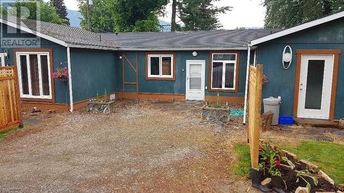 88 1St  Nw Avenue, Nakusp, BC - Outdoor