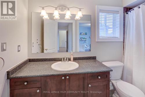 17 Rosena Lane, Uxbridge, ON - Indoor Photo Showing Bathroom