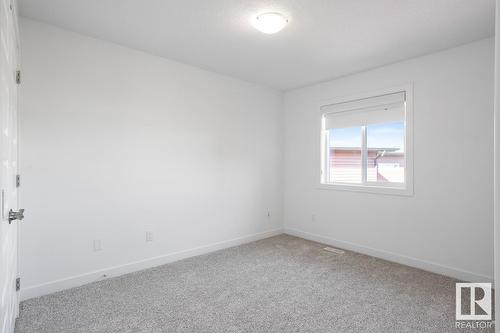 21351 96 Av Nw, Edmonton, AB - Indoor Photo Showing Other Room