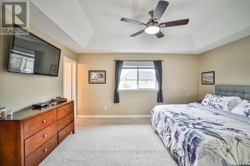 115 Mcgahey Street, New Tecumseth, ON - Indoor Photo Showing Bedroom