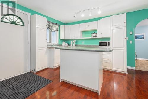 53 Critchs Path, St. John'S, NL - Indoor Photo Showing Kitchen