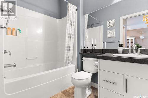 4142 Green Apple Drive E, Regina, SK - Indoor Photo Showing Bathroom