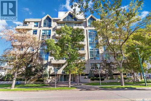 403 303 5Th Avenue N, Saskatoon, SK - Outdoor With Facade