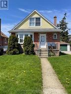 220 GLENCAIRN AVENUE  Hamilton, ON L8K 3P2