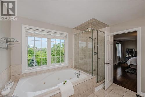 Primary Ensuite 4pc Bath with Ravine View - 2366 Valleyridge Drive, Oakville, ON - Indoor Photo Showing Bathroom