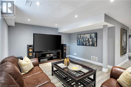 2042 Springdale Road, Oakville, ON - Indoor Photo Showing Living Room