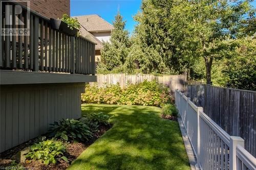 Perennial gardens with sprinkler system - 641 Greenwood Drive Unit# 1, Burlington, ON - Outdoor