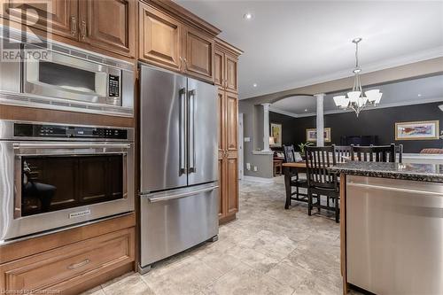 641 Greenwood Drive Unit# 1, Burlington, ON - Indoor Photo Showing Kitchen With Stainless Steel Kitchen