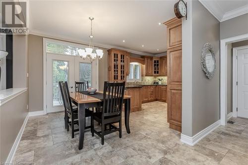 641 Greenwood Drive Unit# 1, Burlington, ON - Indoor Photo Showing Dining Room