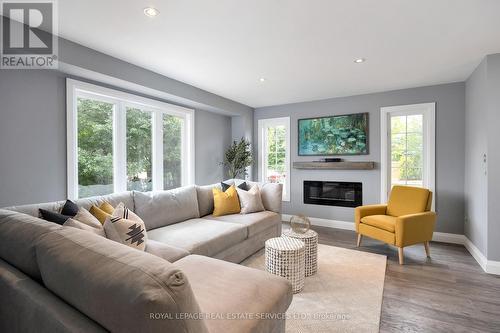 2042 Springdale Road, Oakville, ON - Indoor Photo Showing Living Room With Fireplace