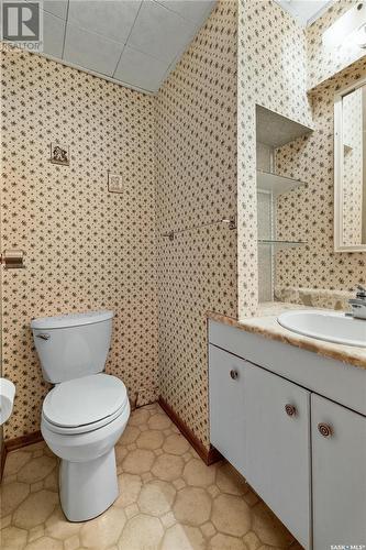 3623 25Th Avenue, Regina, SK - Indoor Photo Showing Bathroom