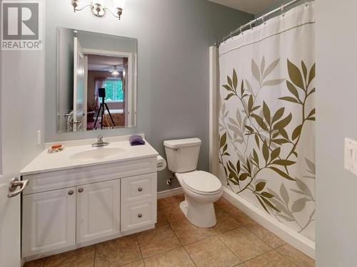 21-4415 Manson Ave, Powell River, BC - Indoor Photo Showing Bathroom