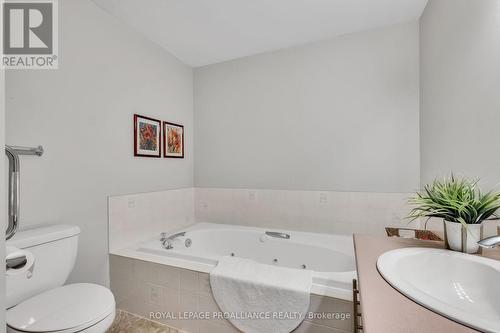 106 - 352 Ball Street, Cobourg, ON - Indoor Photo Showing Bathroom