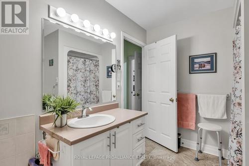 106 - 352 Ball Street, Cobourg, ON - Indoor Photo Showing Bathroom