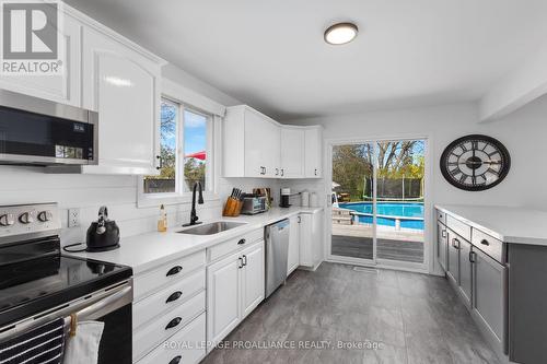 36 Ontario Street, Prince Edward County (Picton), ON - Indoor Photo Showing Kitchen