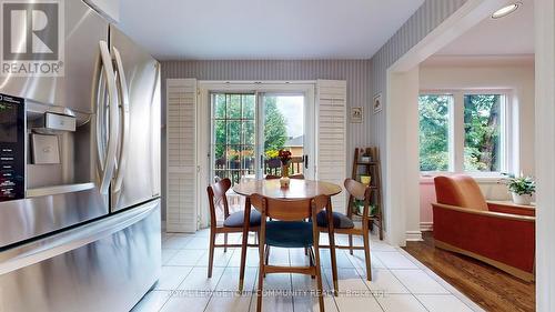 14 Royal Manor Crescent, Richmond Hill, ON - Indoor Photo Showing Dining Room