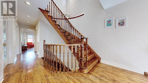 14 Royal Manor Crescent, Richmond Hill, ON - Indoor Photo Showing Other Room