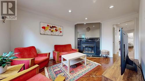 14 Royal Manor Crescent, Richmond Hill, ON - Indoor Photo Showing Living Room With Fireplace