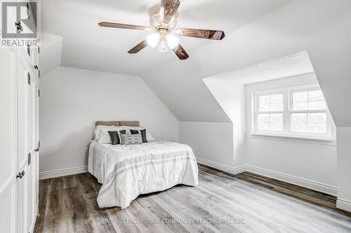 25 Victoria Road, Georgina, ON - Indoor Photo Showing Bedroom