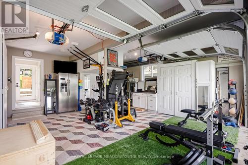 1 Robinson Road, Mono, ON - Indoor Photo Showing Gym Room