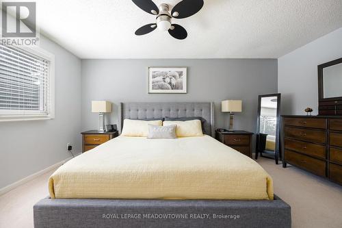 1 Robinson Road, Mono, ON - Indoor Photo Showing Bedroom