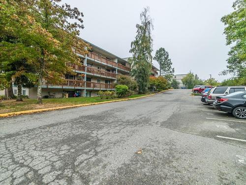 207-4728 Uplands Dr, Nanaimo, BC - Outdoor