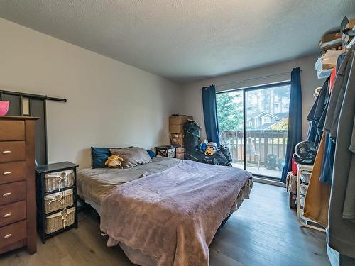 207-4728 Uplands Dr, Nanaimo, BC - Indoor Photo Showing Bedroom