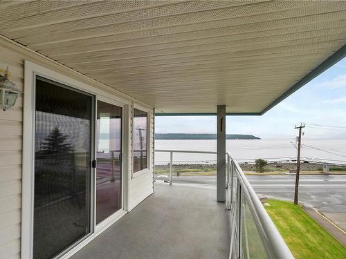 331-390 South Island Hwy, Campbell River, BC - Outdoor With Exterior