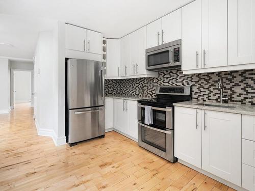 Kitchen - 5200 Rue Notre-Dame O., Montréal (Le Sud-Ouest), QC - Indoor Photo Showing Kitchen With Double Sink With Upgraded Kitchen