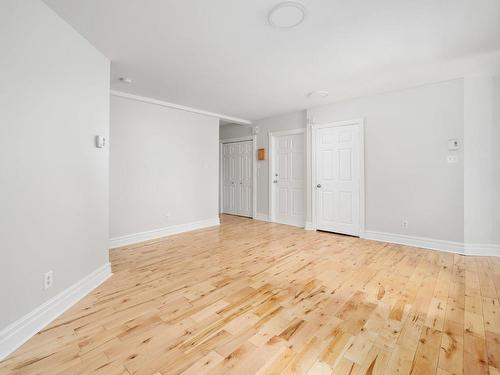 Living room - 5200 Rue Notre-Dame O., Montréal (Le Sud-Ouest), QC - Indoor Photo Showing Other Room