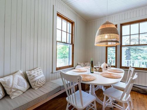 Dining room - 1743 Ch. Du Tour-Du-Lac, Saint-Adolphe-D'Howard, QC - Indoor Photo Showing Dining Room