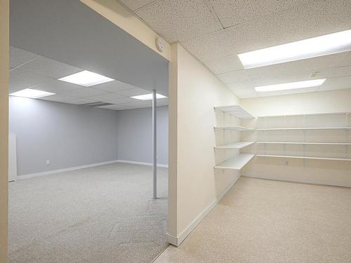 2662 Ayr Place, Kamloops, BC - Indoor Photo Showing Basement