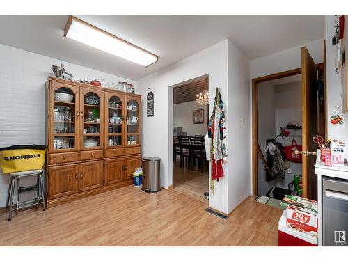 6416 150 Av Nw, Edmonton, AB - Indoor Photo Showing Other Room