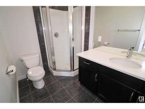 #28 5873 Mullen Pl Nw, Edmonton, AB - Indoor Photo Showing Bathroom