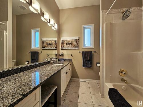 15821 132 St Nw, Edmonton, AB - Indoor Photo Showing Bathroom