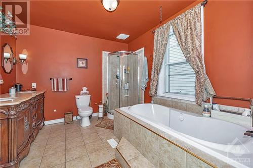 1618 St Jean Street, Clarence-Rockland, ON - Indoor Photo Showing Bathroom