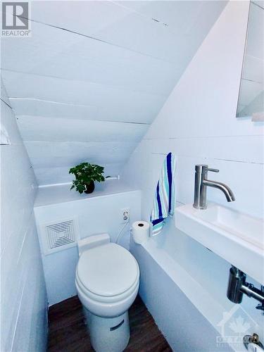 1618 St Jean Street, Clarence-Rockland, ON - Indoor Photo Showing Bathroom