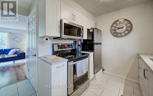 55 - 25 Linfield Drive, St. Catharines, ON - Indoor Photo Showing Kitchen