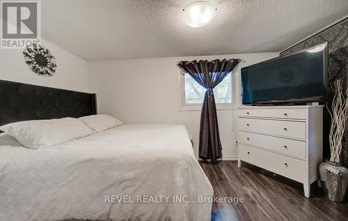 55 - 25 Linfield Drive, St. Catharines, ON - Indoor Photo Showing Bedroom