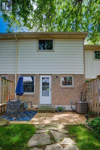 55 - 25 Linfield Drive, St. Catharines, ON - Outdoor With Exterior