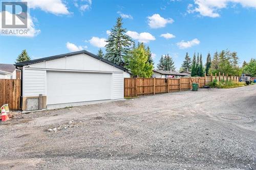 7708 Silver Springs Road Nw, Calgary, AB - Outdoor