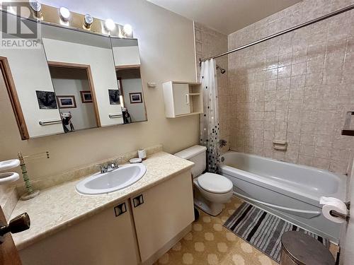 185 Chamberlain Crescent Unit# 313, Tumbler Ridge, BC - Indoor Photo Showing Bathroom