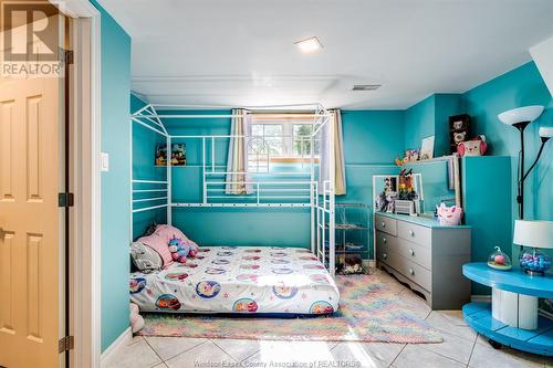 302 Applewood, Kingsville, ON - Indoor Photo Showing Bedroom