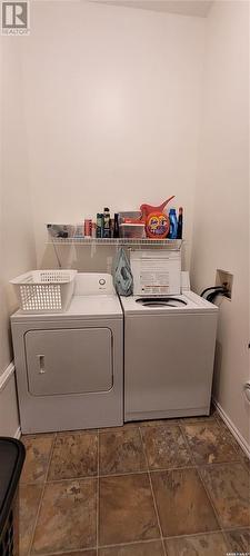 214 Centre Avenue, Meadow Lake, SK - Indoor Photo Showing Laundry Room