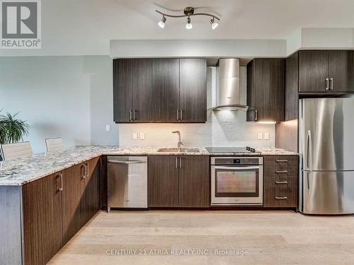 515A - 9608 Yonge Street, Richmond Hill, ON - Indoor Photo Showing Kitchen With Stainless Steel Kitchen With Upgraded Kitchen